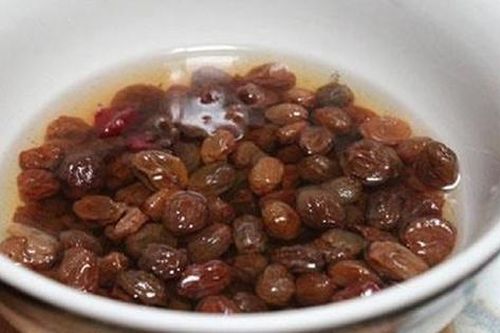 2 loại quả quen thuộc dễ 'tắm' thuốc trừ sâu, cái số 1 trẻ con mê tít