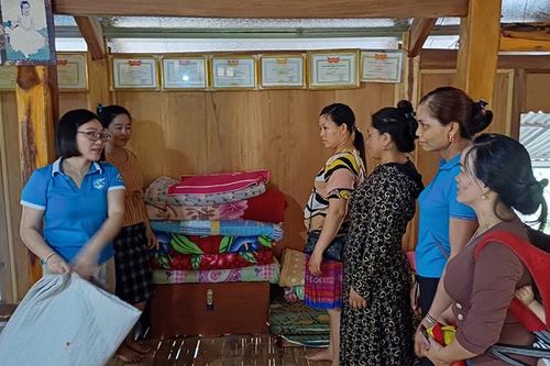 Tăng cường công tác vận động phụ nữ dân tộc thiểu số, phụ nữ vùng có đạo