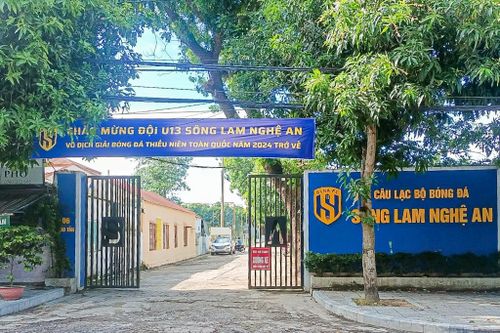 Nghi vấn gian lận tuổi cầu thủ 'nhí' Nghệ An: Lãnh đạo SLNA nói gì?