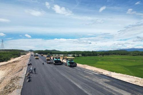Đốc thúc tiến độ thi công cao tốc qua Hà Tĩnh, Quảng Bình