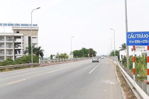 Quảng Ngãi đóng cầu Trà Khúc 1 để sửa chữa cầu Trà Khúc 2