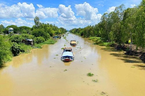 Xuôi dòng Vĩnh Tế, nhớ bậc tiền nhân