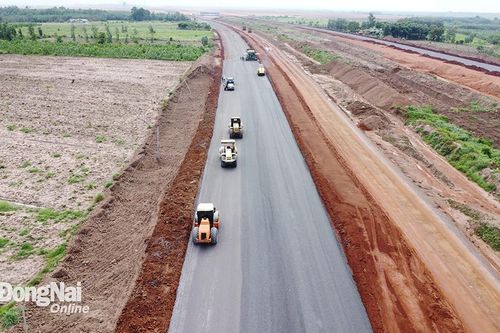 Sẽ kết nối giao thông giữa Sân bay Tân Sơn Nhất và Sân bay Long Thành