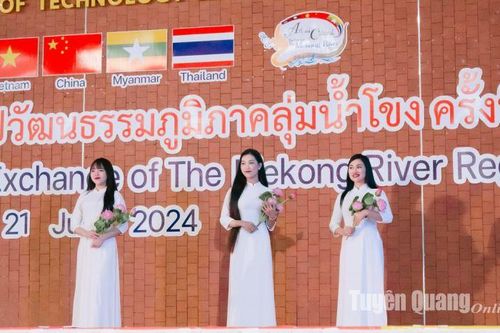 Trường Đại học Tân Trào tham gia giao lưu văn hóa, nghệ thuật tại Thái Lan