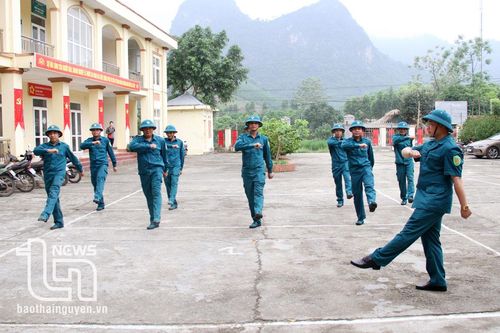 Những 'ánh sao vuông' lấp lánh trong lòng dân
