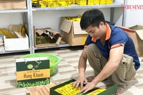 Công nghệ cao 'chắp cánh' cho chè Bát tiên bay xa