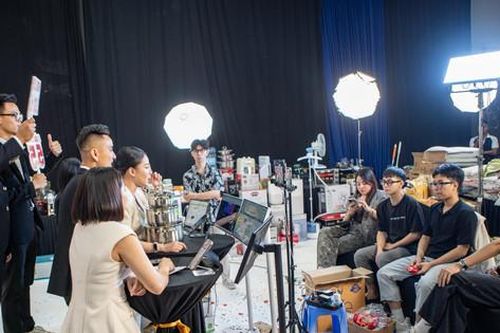 Livestream - 'nghề hot' mang lại nhiều cơ hội