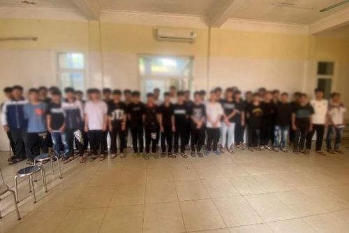 Khởi tố 42 thanh, thiếu niên mang theo 'phóng lợn' đi náo loạn đường phố