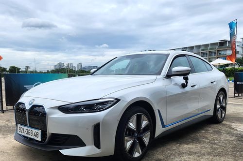 Cận cảnh BMW i4, đối thủ 'cấp cao' của BYD Seal tại Việt Nam