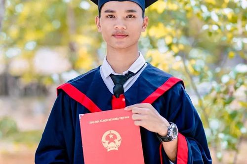 Ước mơ báo hiếu của nam sinh Ca Dong