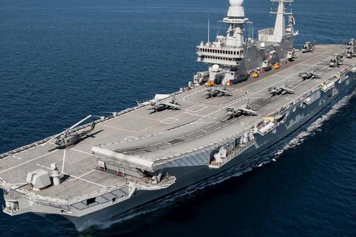 Tàu sân bay Cavour trải qua đợt triển khai lịch sử