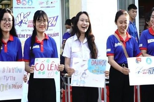 Chương trình Tiếp sức mùa thi tiếp tục duy trì và nâng cao chất lượng