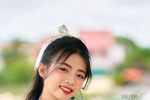 Nữ sinh mồ côi thành thủ khoa 'quê lúa' Yên Thành