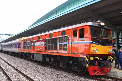 Chuyến tàu khách đầu tiên kết nối thủ đô hai nước Lào và Thái Lan