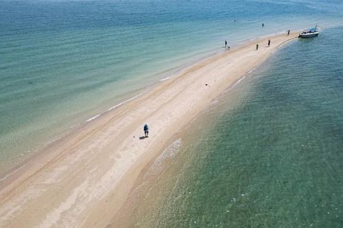 Khám phá con đường cát trắng độc đáo giữa biển trời Điệp Sơn