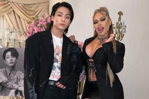Nữ rapper 'thơm lây' khi đăng ảnh chụp cùng JungKook (BTS)