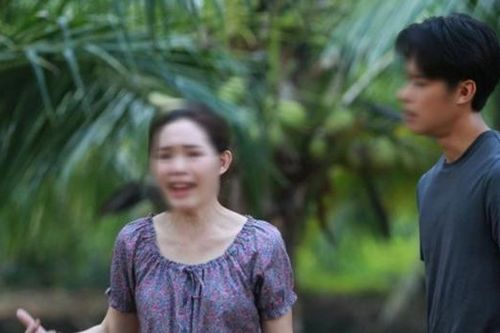 Về quê thăm bố mẹ chồng được nửa tiếng, tôi đã gấp rút gọi thợ đến xây nhà mới hơn 800 triệu đồng
