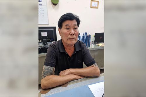 Đối tượng trốn truy nã 40 năm ra đầu thú