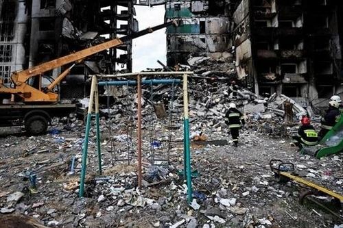 Ukraine bên bờ vực vỡ nợ