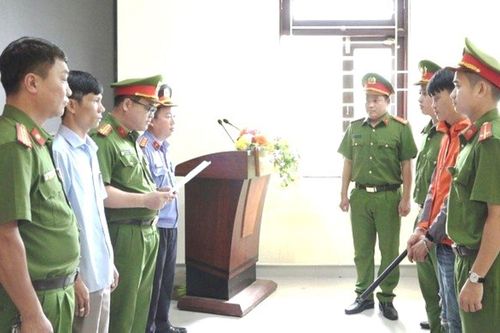 Khởi tố kẻ đâm người trọng thương vì cạnh tranh mối bán hàng