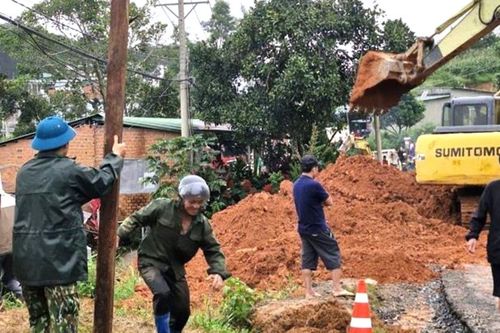 Sạt lở tại Lâm Đồng, hai người thương vong