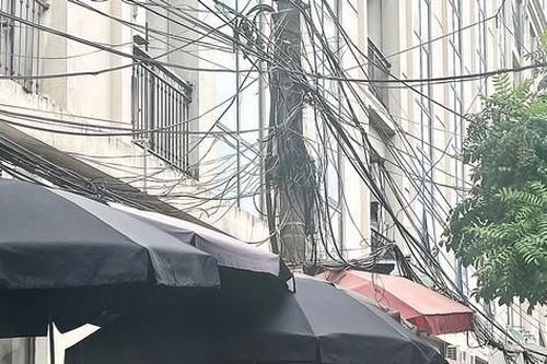 Dây cáp viễn thông cũ, hỏng không được thanh thải: Tiềm ẩn nguy cơ cháy, nổ