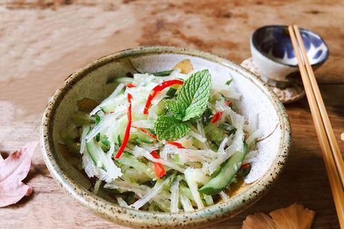 Rau câu trộn dưa chuột giòn ngon mát lạnh xua tan nắng nóng mùa hè