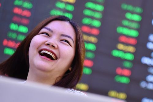 Các nhà môi giới chứng khoán thắng đậm