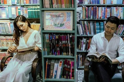 Tiệm sách cũ và giá trị văn hóa lịch sử