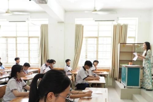 TPHCM: Danh sách các trường THPT xét tuyển bổ sung lớp 10 công lập