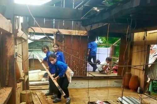 Áo xanh tình nguyện phủ khắp bản làng vùng cao xứ Quảng