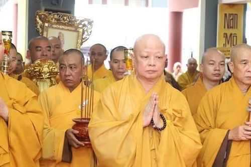 Tiễn đưa Hòa thượng Thích Huệ Trí