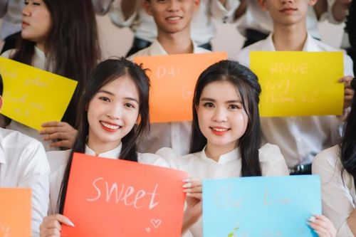Nữ Á khoa tỉnh Nghệ An mơ ước trở thành cô giáo dạy Văn