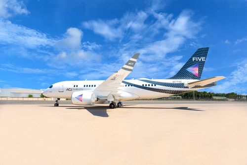 Tiệc tùng kiểu 'đại gia' ở Dubai: Trải nghiệm xa hoa trên không giá 15.000 USD/giờ