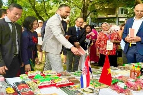 Lần đầu tiên sản phẩm xuất khẩu Việt Nam được quảng bá tại Croatia