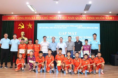 Gặp mặt đội bóng đá U11 Lạng Sơn tham dự vòng chung kết Giải bóng đá nhi đồng U11 toàn quốc năm 2024