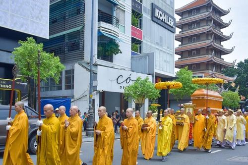 Cung thỉnh kim quan Hòa thượng Thích Huệ Trí trở về tổ đình Kim Tiên - cố đô Huế