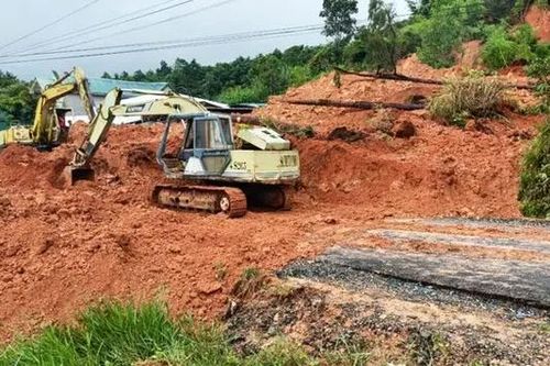 Quốc lộ 27 đã thông tuyến sau vụ sạt lở