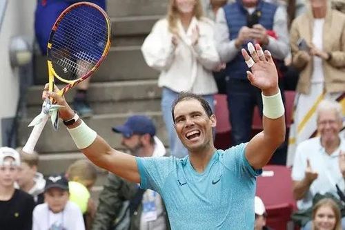 Rafael Nadal vào chung kết một giải đấu sau hai năm