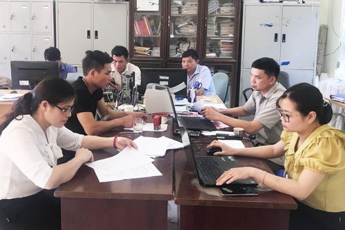 Nâng cao chất lượng đội ngũ cán bộ, công chức cơ sở