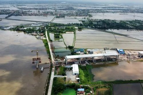 Hình ảnh từ trên cao về cầu vượt sông Đáy nối liền 2 tỉnh Nam Định và Ninh Bình