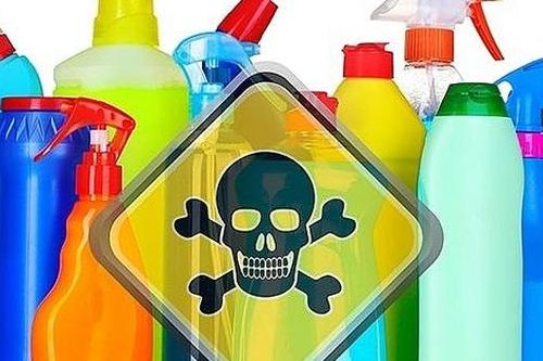 Bác sĩ chỉ cách sơ cứu giúp trẻ an toàn khi uống nhầm hóa chất