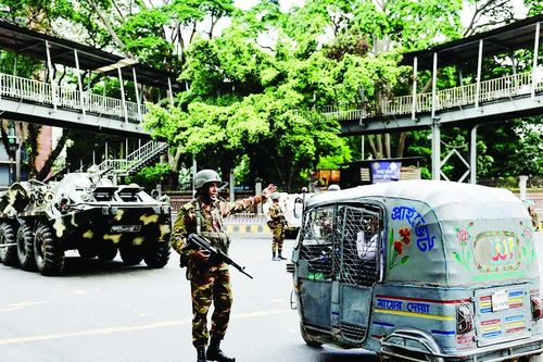 Bangladesh gia hạn lệnh giới nghiêm