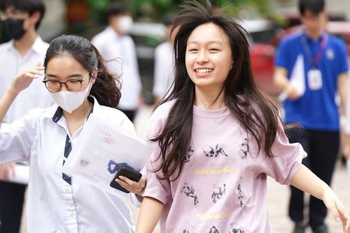Nóng trong tuần: Công bố điểm thi tốt nghiệp THPT; 'điểm sàn' ngành Sức khỏe, Sư phạm