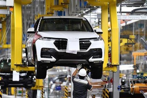 Thủ tướng yêu cầu Bộ Tài chính đề xuất lệ phí trước bạ ô tô trong tháng 7
