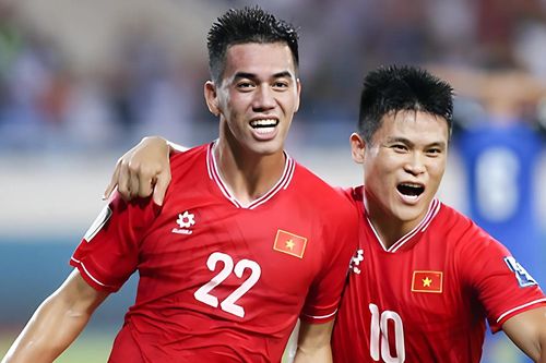 Bóng đá Việt Nam: Thay đổi để tiến