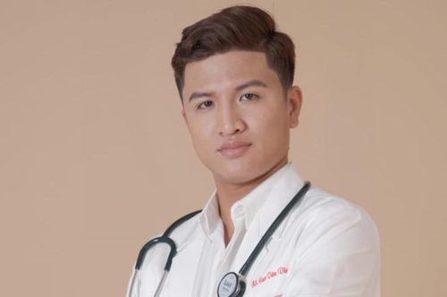 Phát biểu xúc động của tân bác sĩ từng nấu sữa bắp bán trang trải cuộc sống