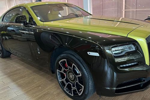 Đại gia Sài Gòn tậu xe siêu sang Rolls-Royce Wraith phiên bản độc nhất thế giới