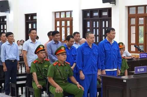 Tuyên án vụ nhận hối lộ của nguyên quyền đội trưởng quản lý thị trường Bình Thuận