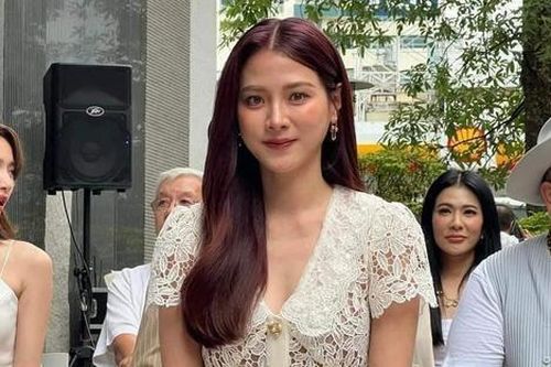Nữ thần màn ảnh lộ dấu hiệu tăng cân hậu chia tay bạn trai